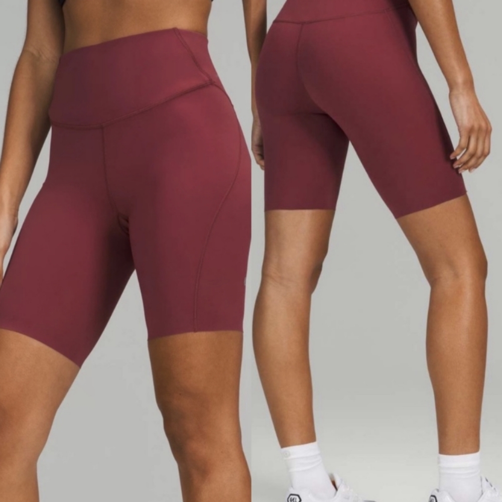 Lululemon Base Pace HR 8" Short